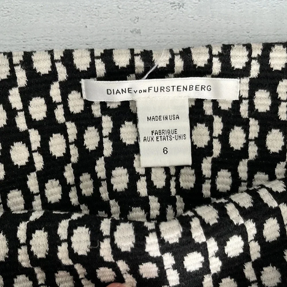 Diane Von Furstenberg Black & White Wool Mini Skirt Size 6/M